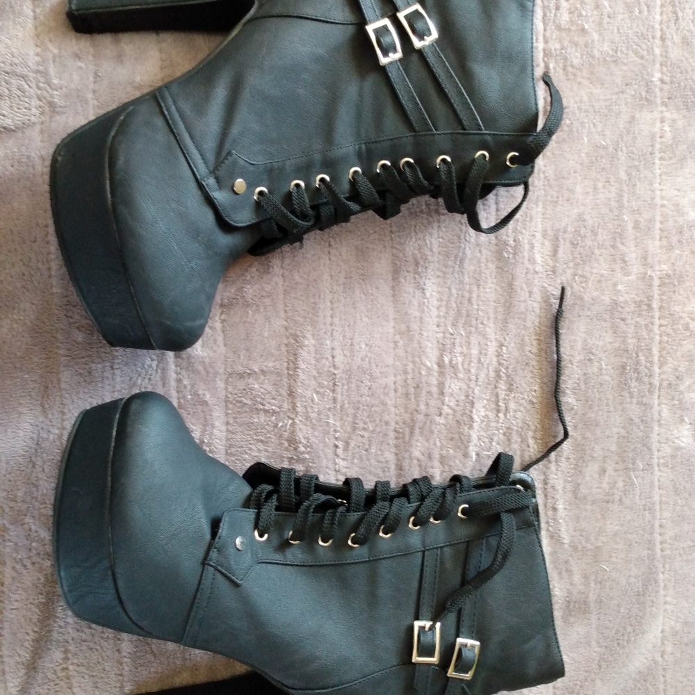 Stilletos